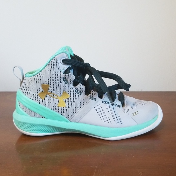 Under Armour Other - Youth under armour sc mint & grey shoes with gold